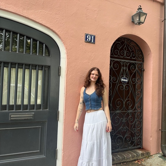 Meet your Posher, Chloe - Picture 1 of 1